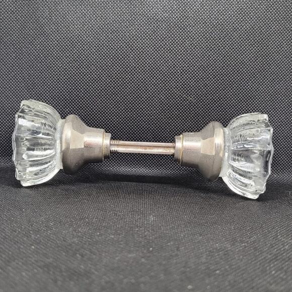 Mid-Century Clear Glass Doorknob Set – Chic Cottagecore Vintage Hardware - Picture 4 of 9